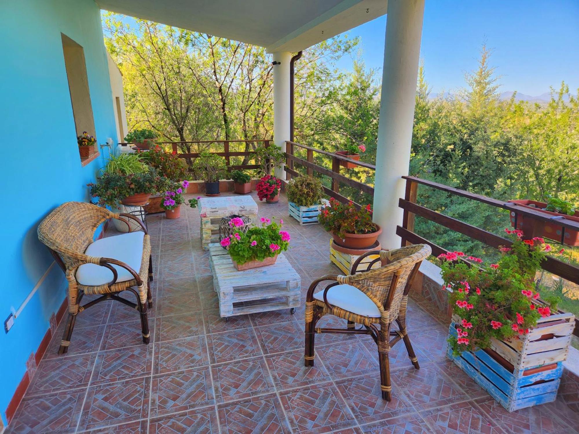 Panoramic House Villa Oliena Exteriör bild